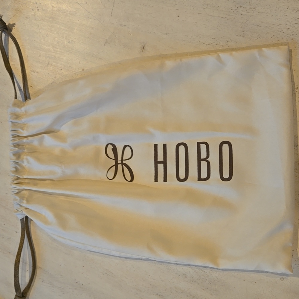 NEW!!! Hobo Gold Leather Crossbody Bag - Picture 10 of 11